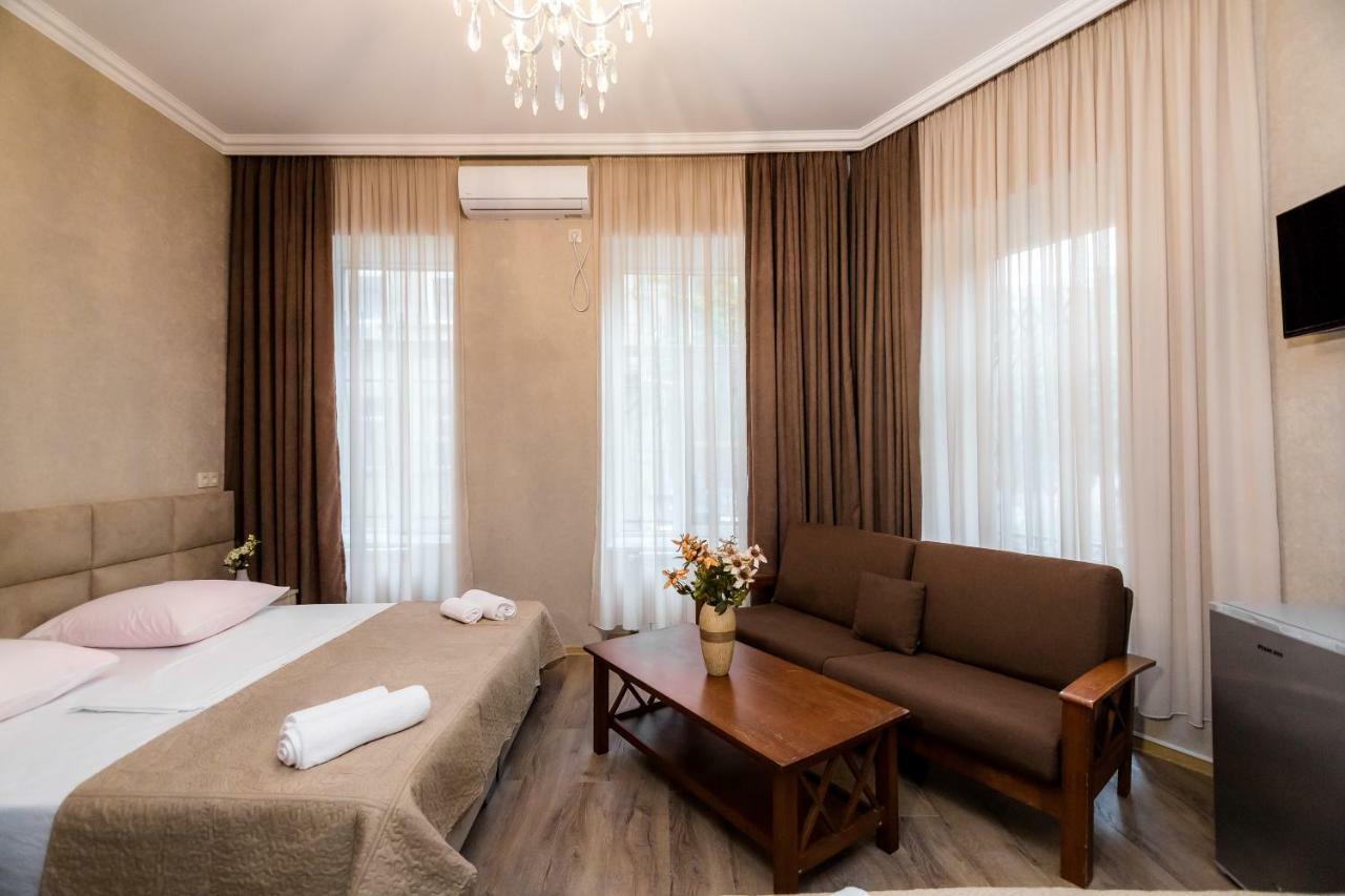Star Hotel Tbilisi Eksteriør bilde